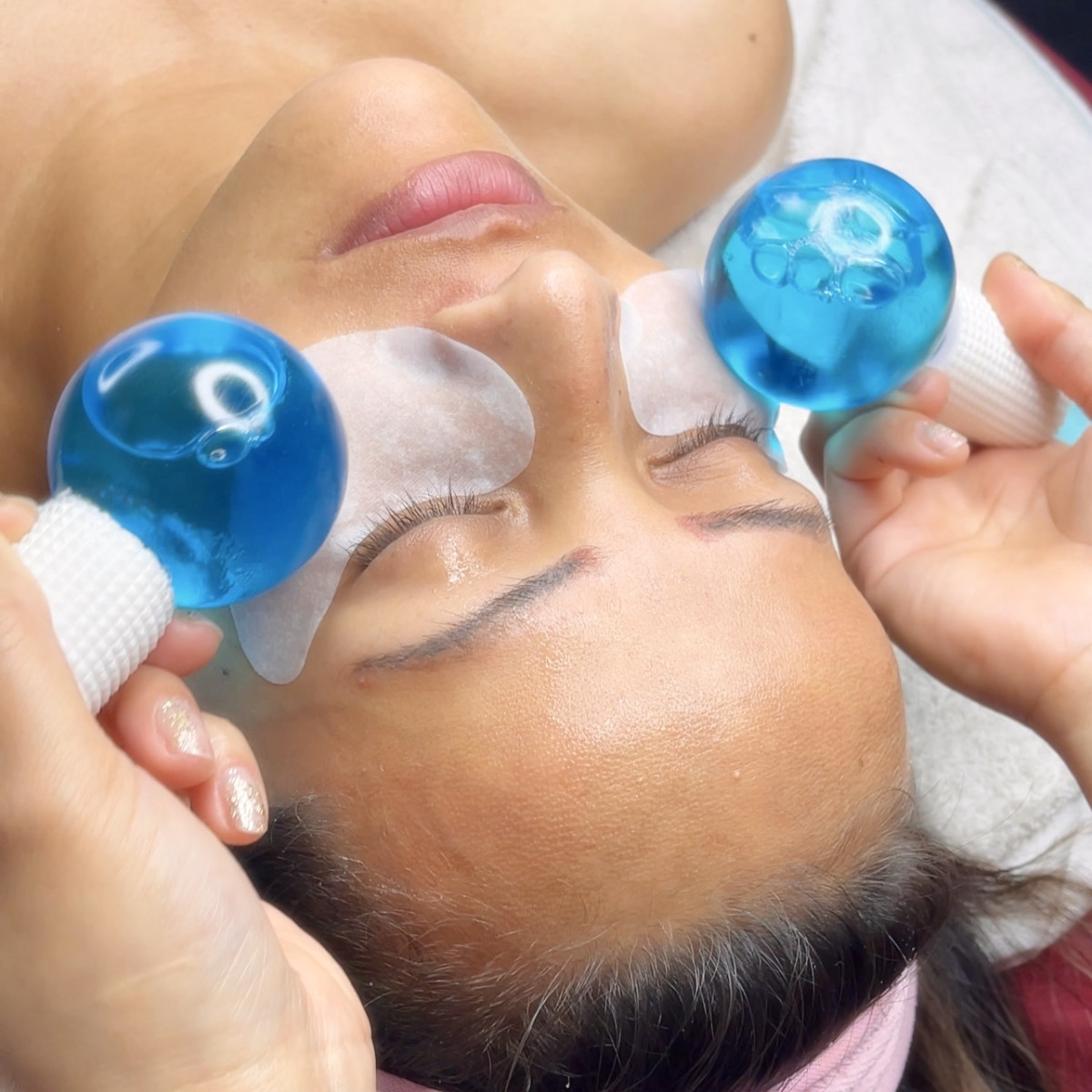 Bridal glow facial with ice globe treatment
